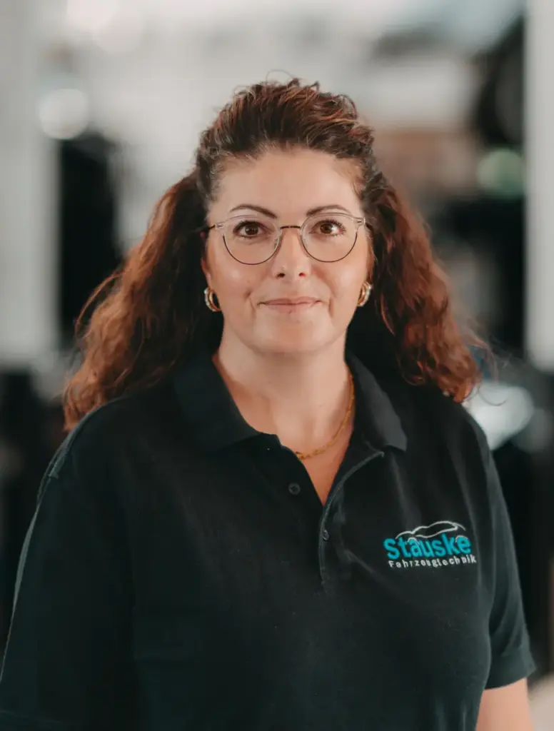 Ramona Stauske, Büro und Organisation der Stauske Fahrzeugtechnik